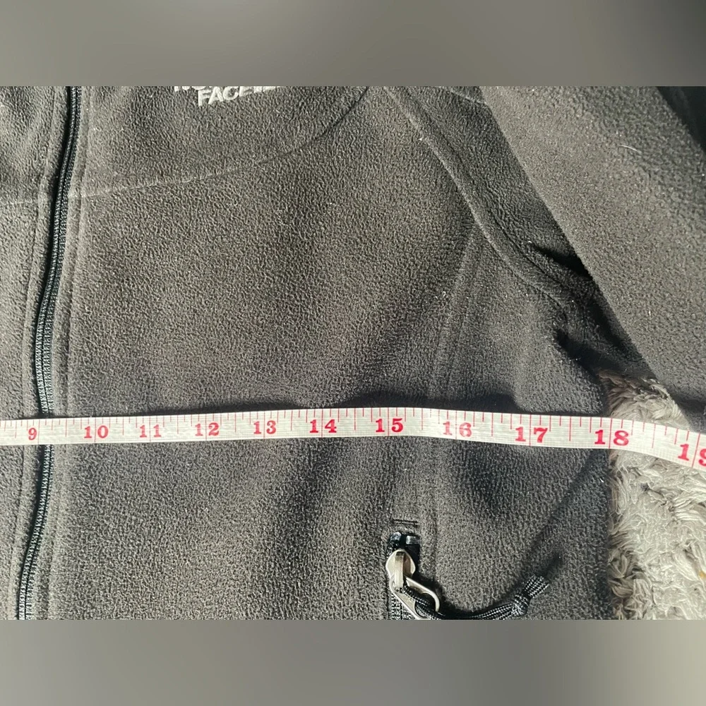 ❄️🐧Black North Face Windwall shell jacket Womens size medium - Picture 7 of 10